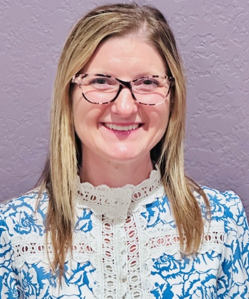 Nicki Lewis thumb photo