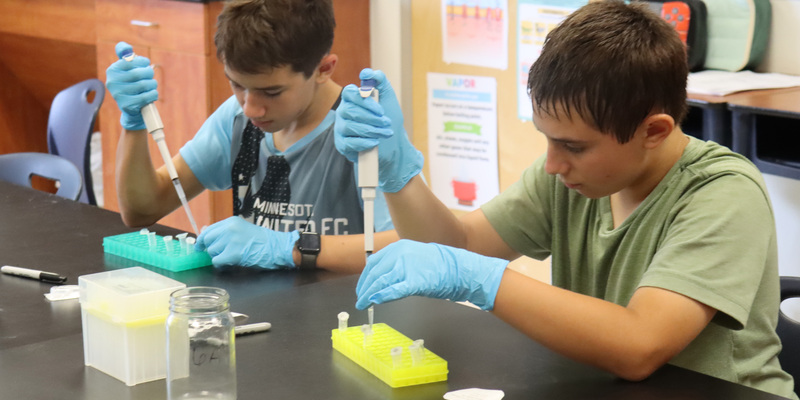 STEM and Science Camps