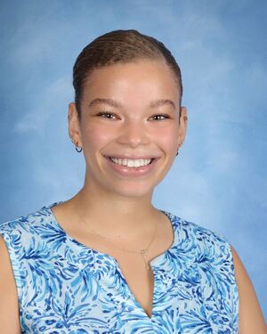 Sienna DeGross